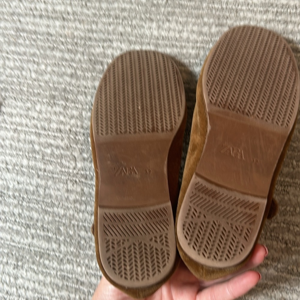 Brown velvet kids shoes - Picture 3 of 4